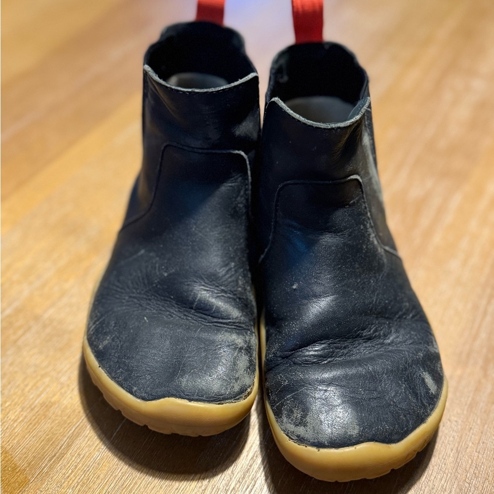 Black Leather Vivobarefoot Kids